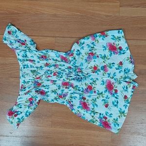 LOVE by Chesley Women's Small Romper Floral on White